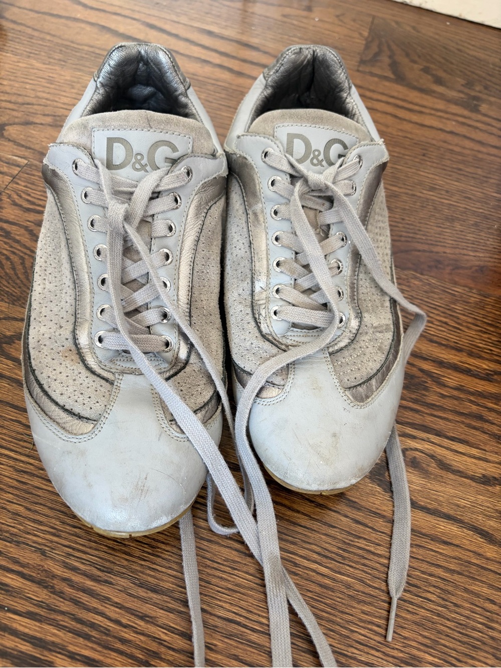 D&G Men’s Light Gray Leather & Suede Lace-Up Sneakers
